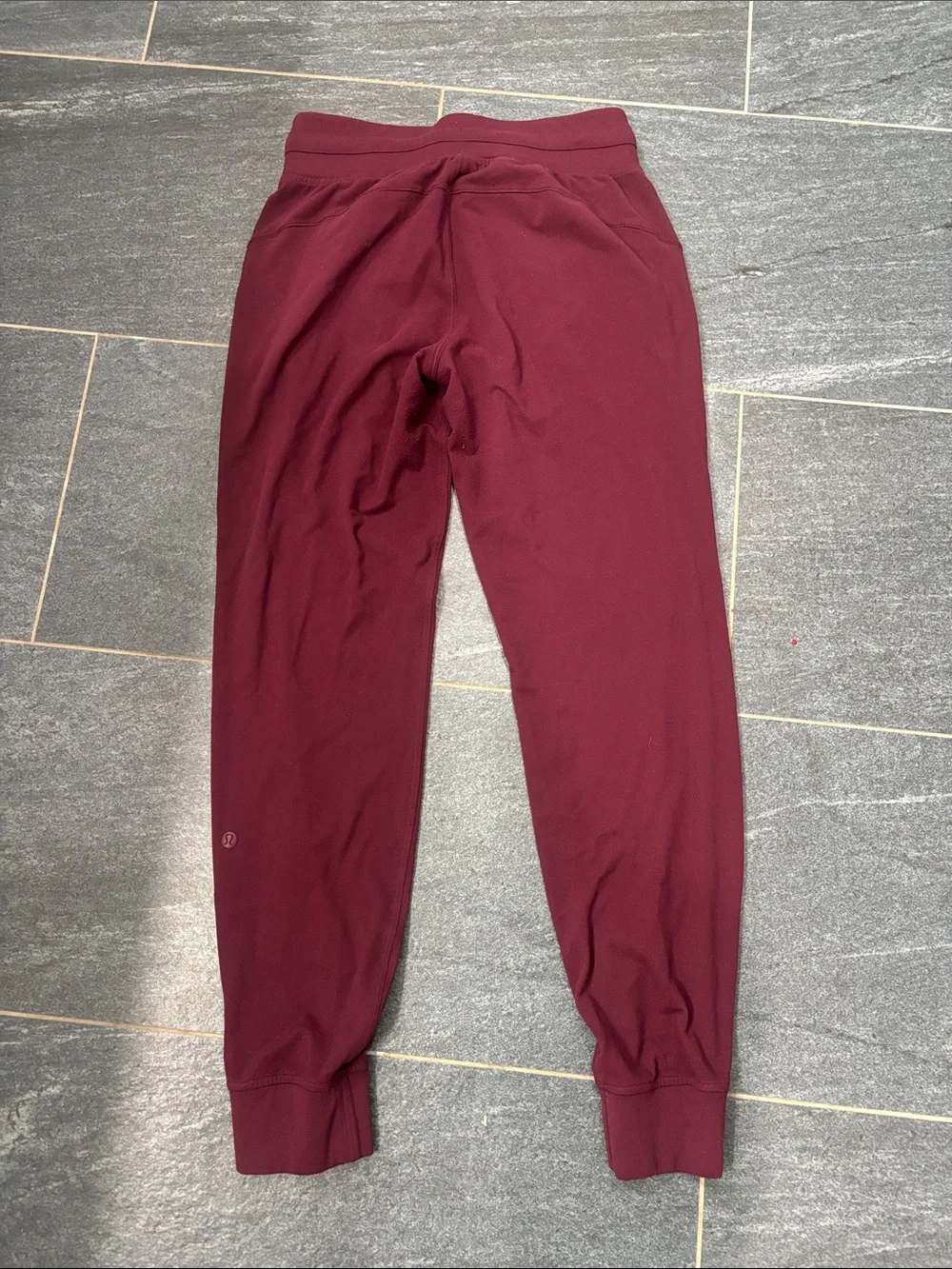 **FLAWED lulu joggers
